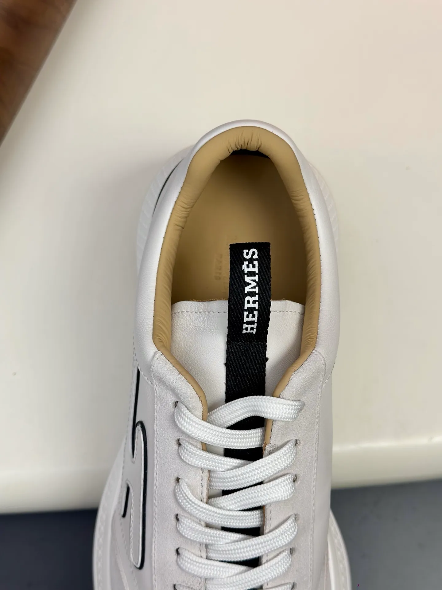 [HERMES] Hermès men's shoes 💰840💰 - High-end quality original order - Upper: 🔝 tumbled calfskin, brand canvas cloth, shoe body sewn with ´H´ pattern - Lining: water-dyed cowhide - Outsole: ultra-light T men's shoes 💰U foam rubber; two-color molded outsole - Ultra-high quality control, fine workmanship: highlighted (high-end, luxury, grade) -Size :39-44 (38, 45, can be customized)